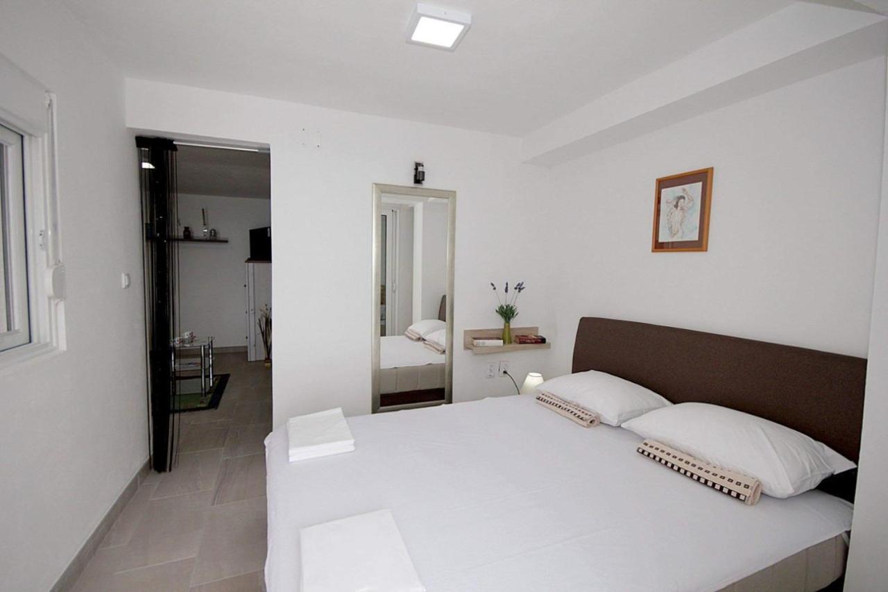 Apartmani Kasija Dobra Voda Exterior photo